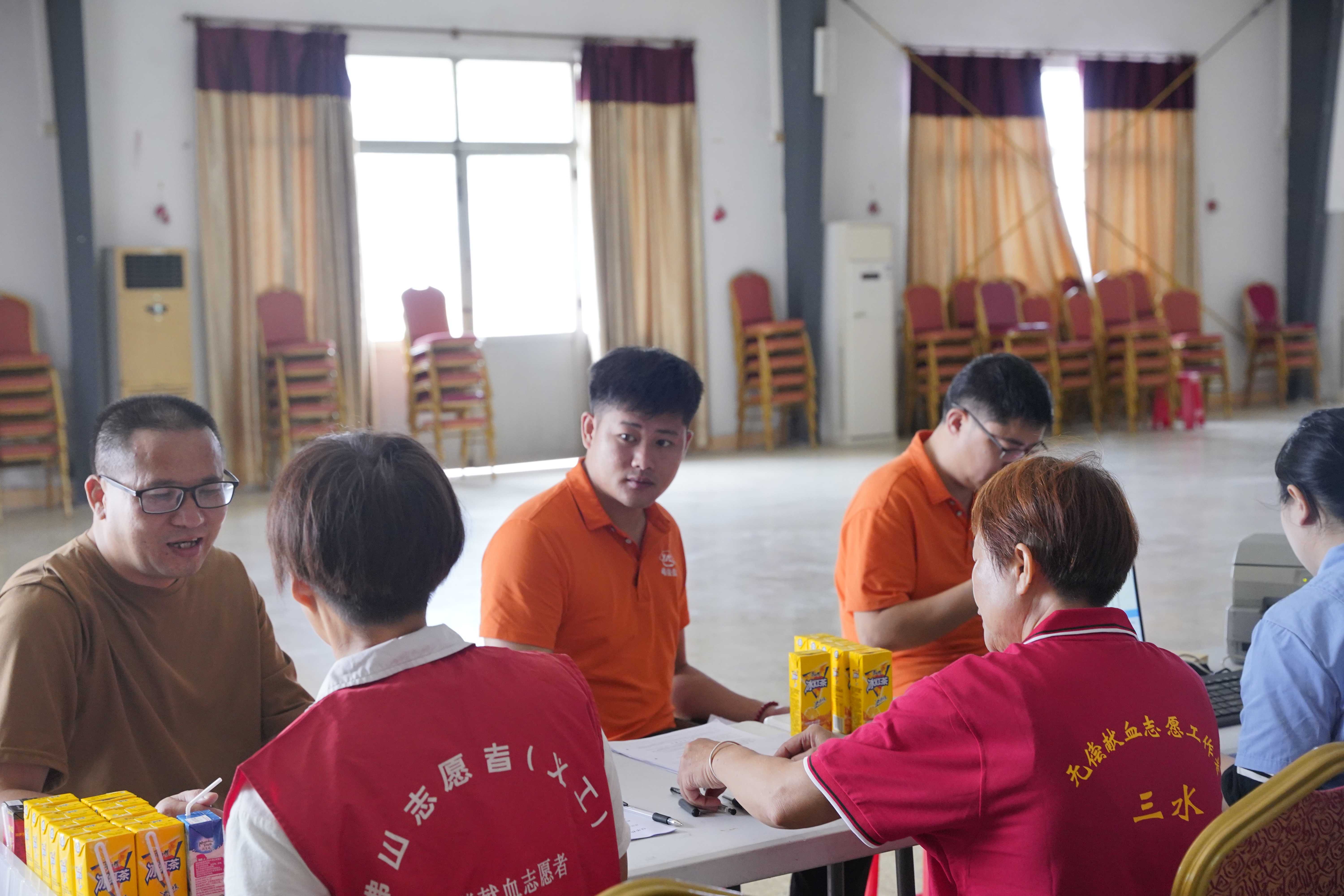 為愛(ài)“挽袖” ，捐獻(xiàn)熱血，粵佳信公司在行動(dòng)！