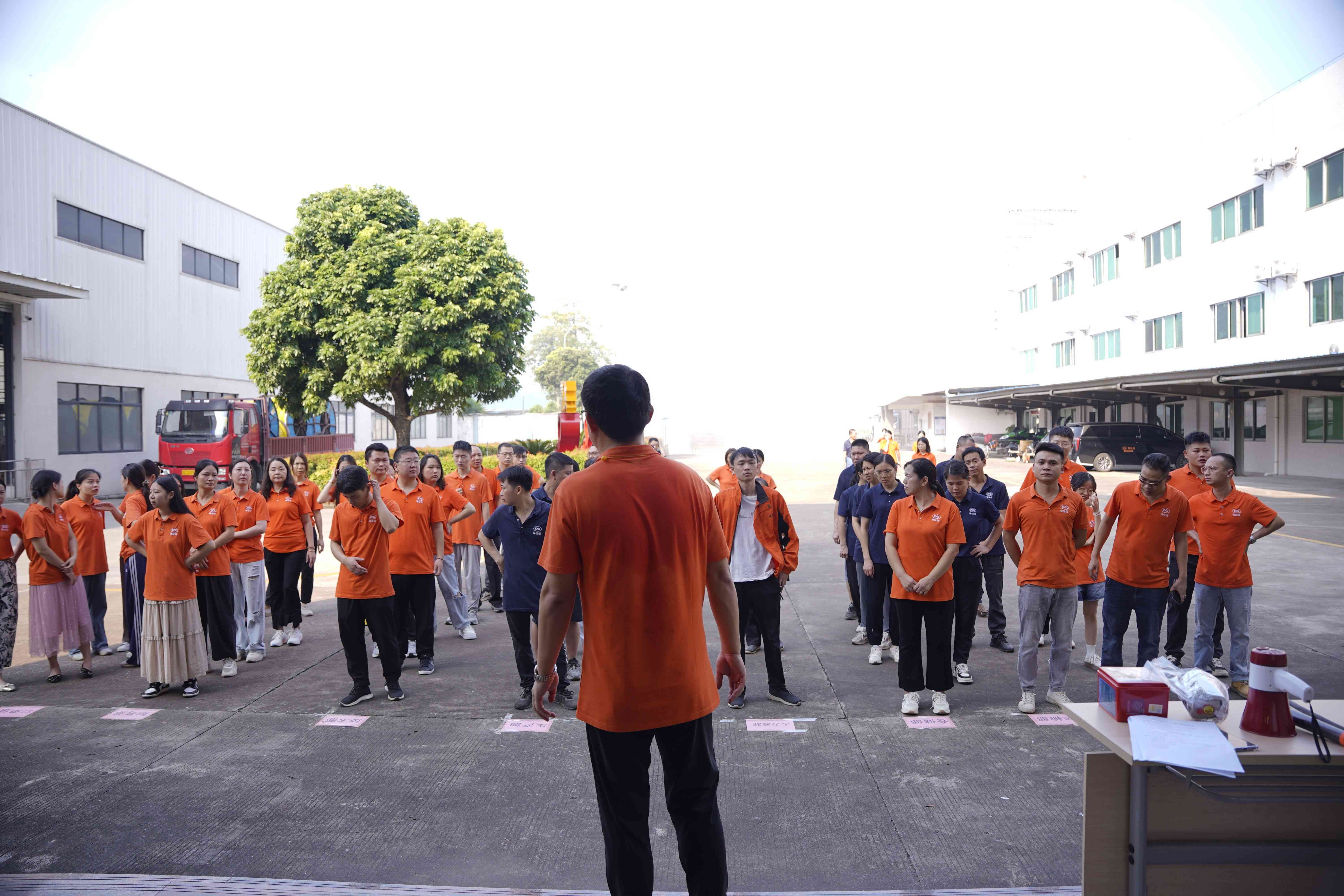 以練為戰(zhàn)筑防線，防患未“燃”強(qiáng)意識(shí)